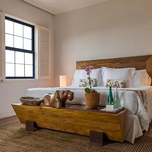 Deluxe King Room Bathtub Garden View